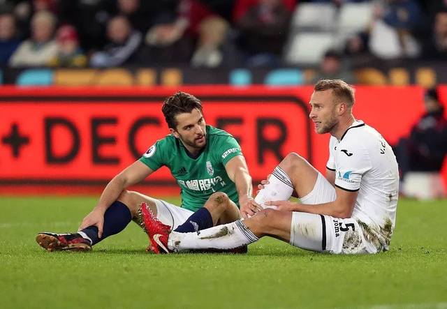 包含沙尔克04陷入保级泥潭,形势严峻的词条 包含沙尔克04陷入保级泥潭,形势严峻的词条