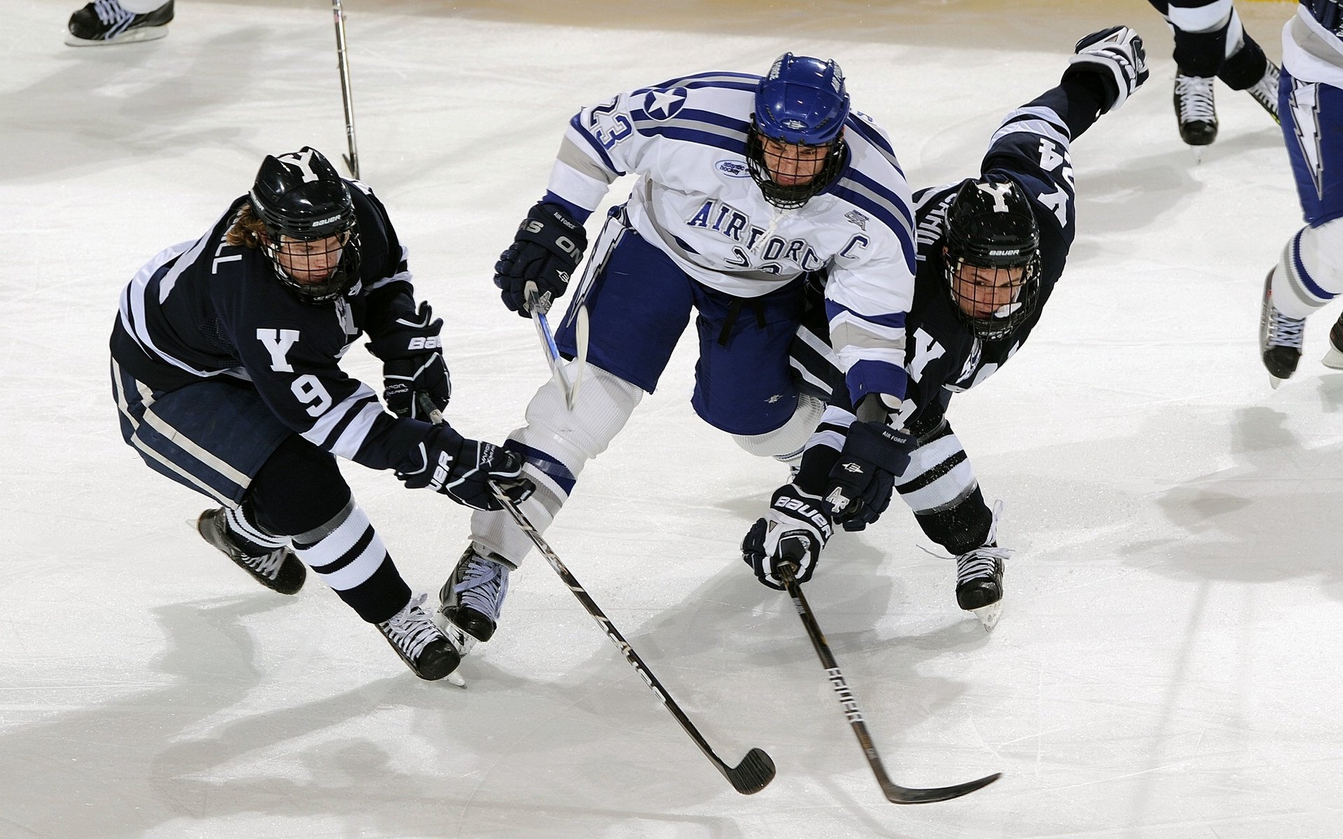 开云体育平台APP-哈利伯顿的封神之夜，当平凡成为传奇